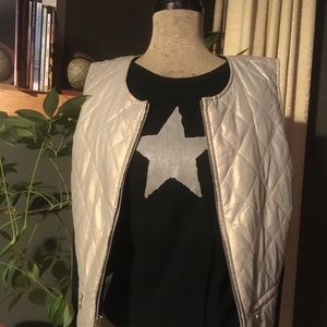 2 for $10 😎 Gap vest and long sleeved shirt